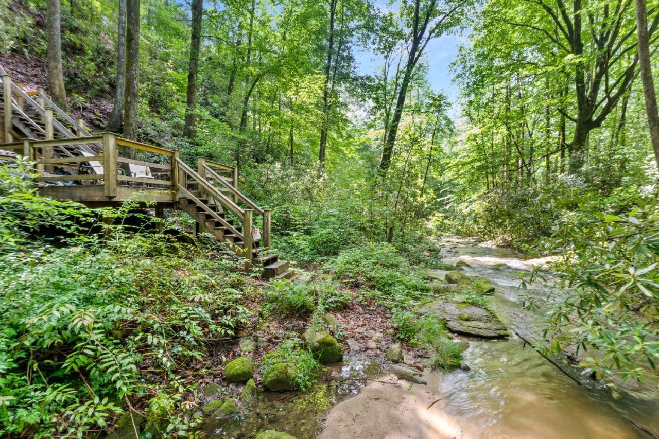Falling Waters At Rumbling Bald Lake Lure Exterior foto