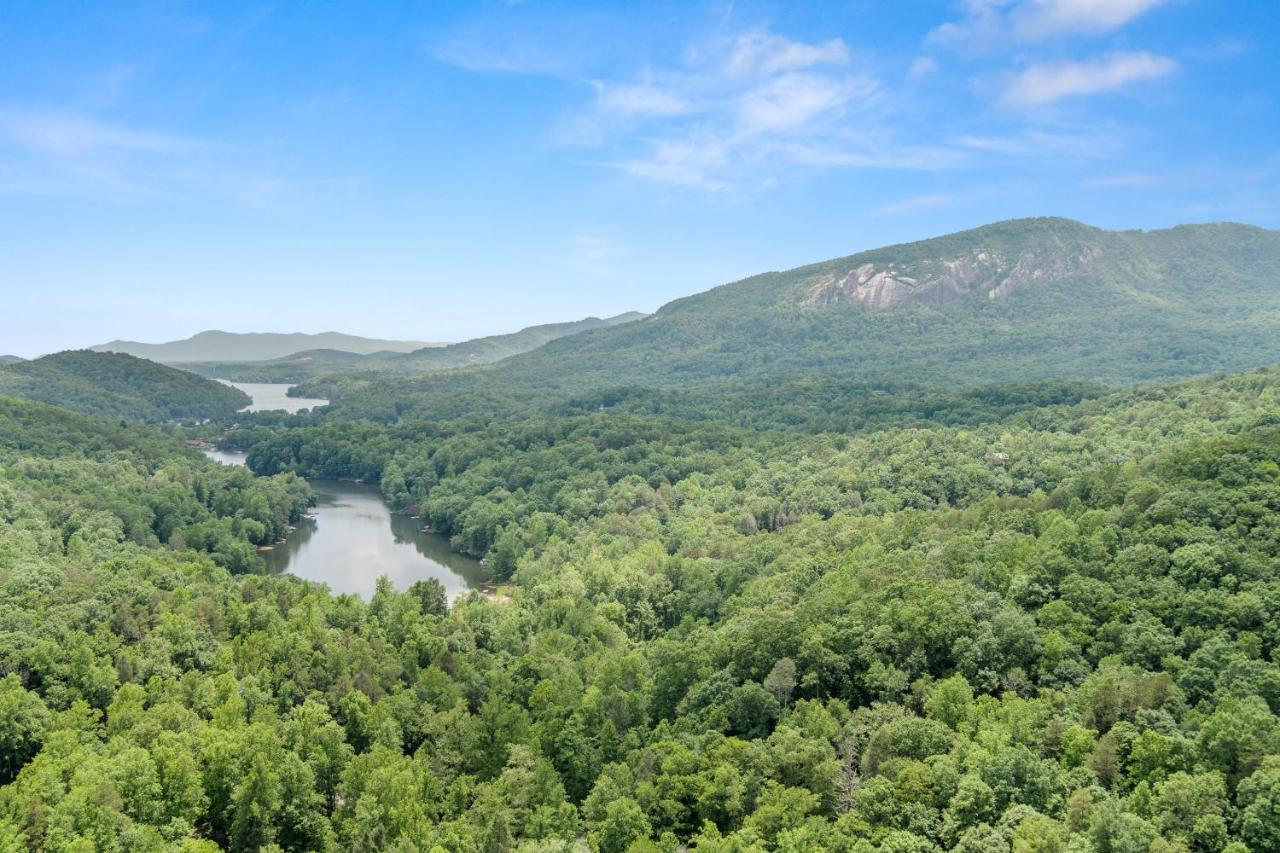 Falling Waters At Rumbling Bald Lake Lure Exterior foto